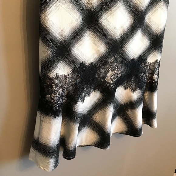 BCBG Skirt - Picture 6 of 8